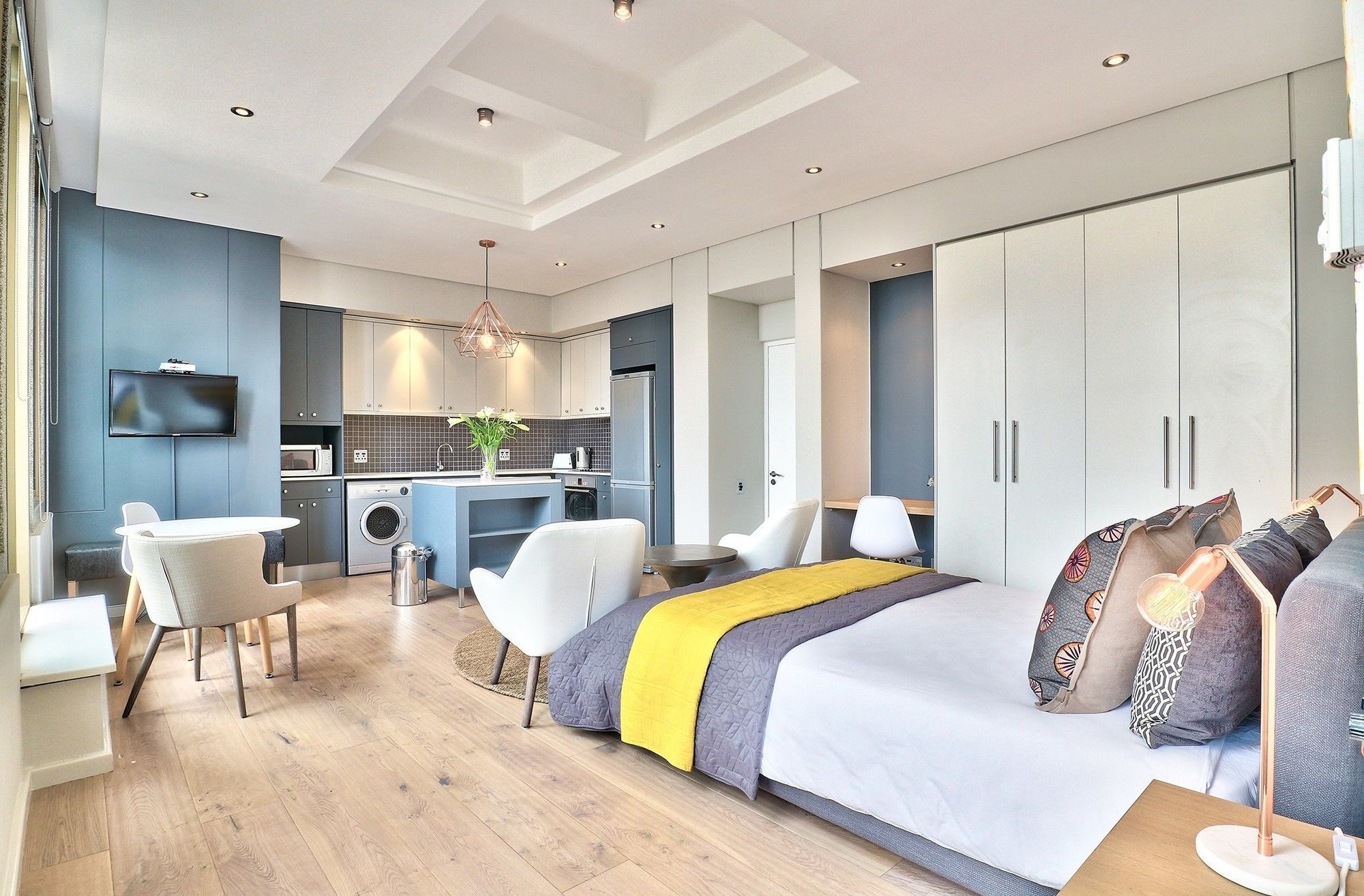 1008 Cartwrights Corner 3* Cape Town
